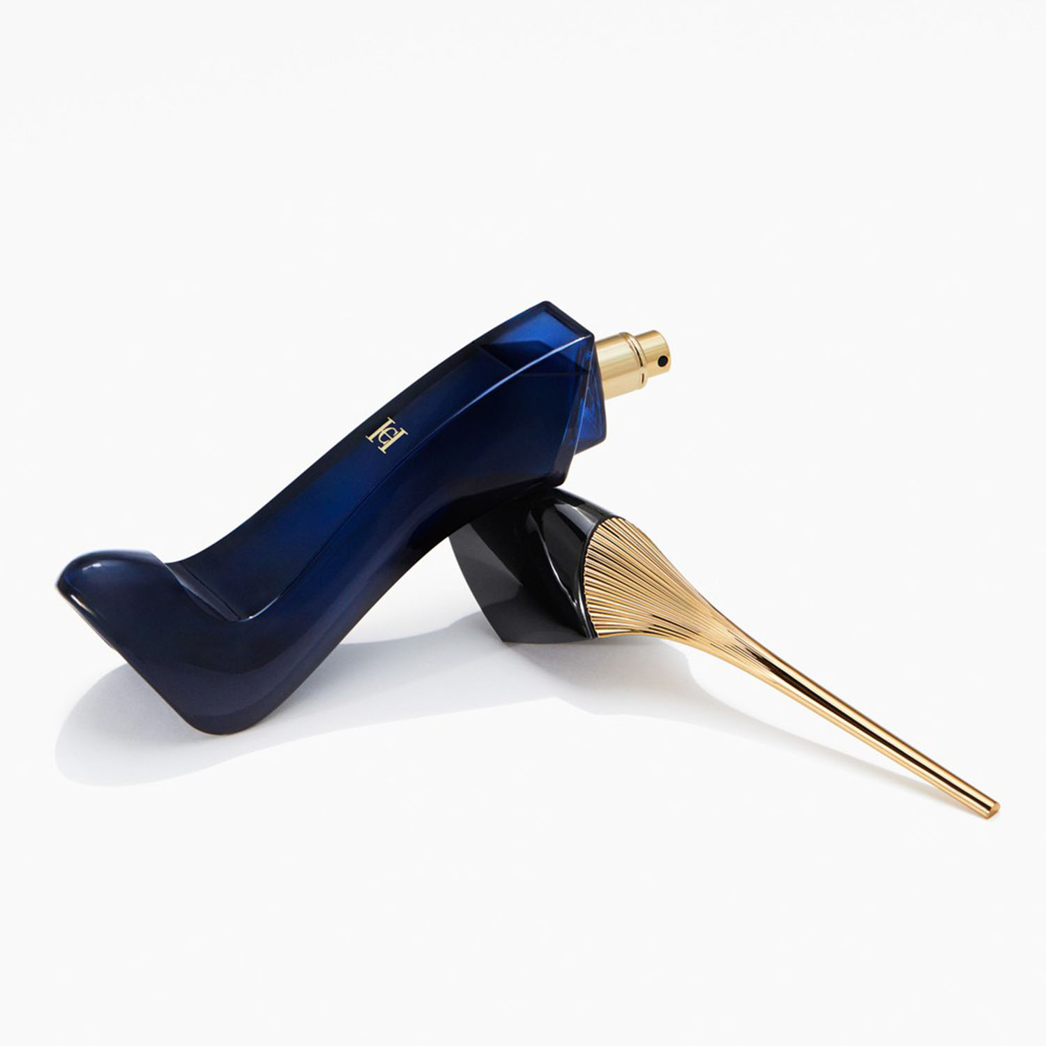 Carolina Herrera Good Girl Wom - مراجعة Perfume Zara وسعره